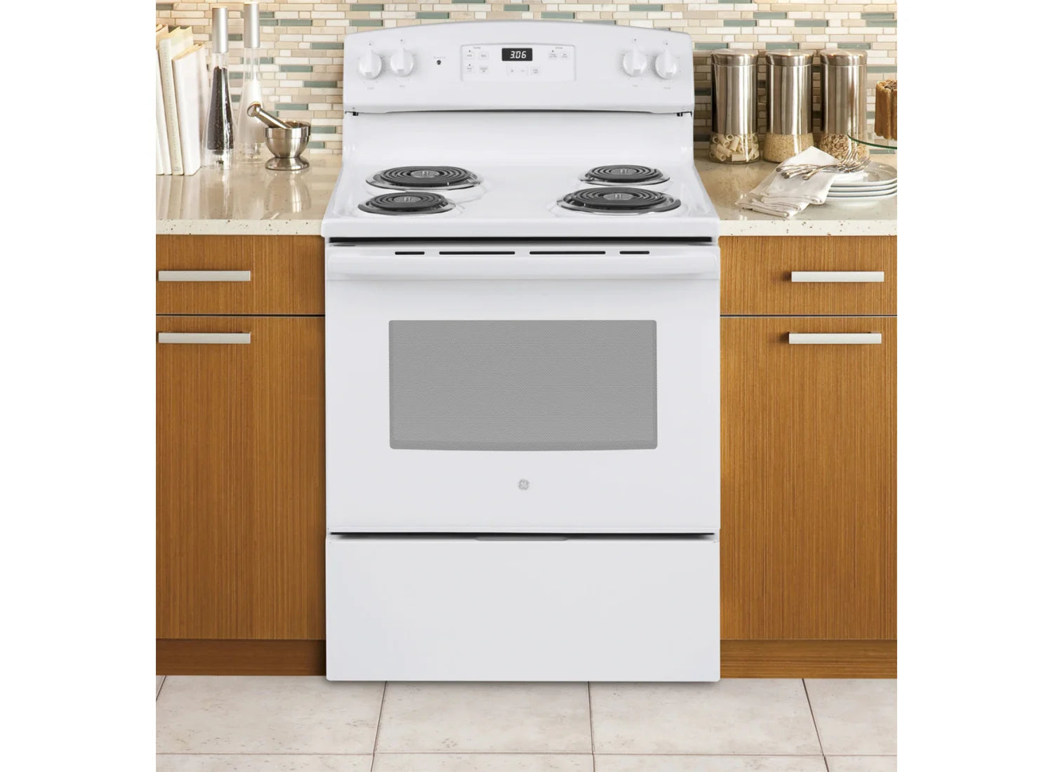 GE - ENERGY STAR® 30" Free-Standing Electric Range - JBS360DMWW