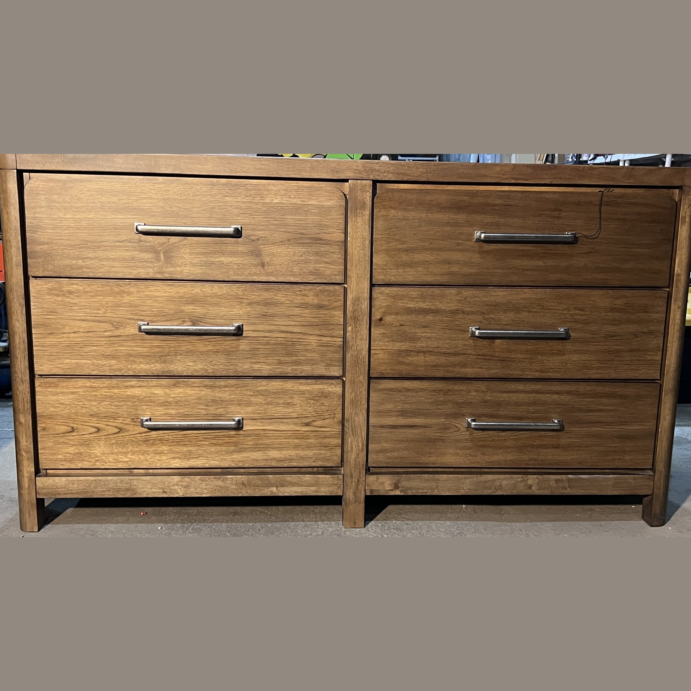 Cabalynn 6 Drawer Dresser