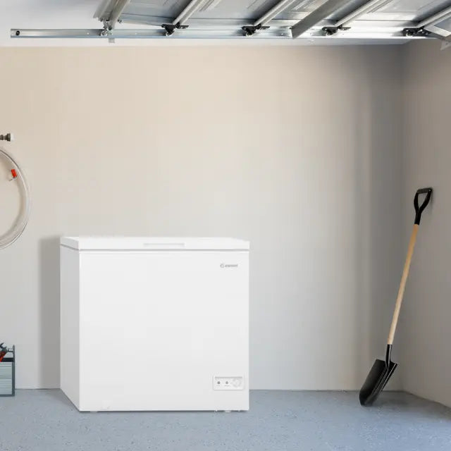 Element 7.0 cu. ft. Chest Freezer (White) - ECF70MD2EW