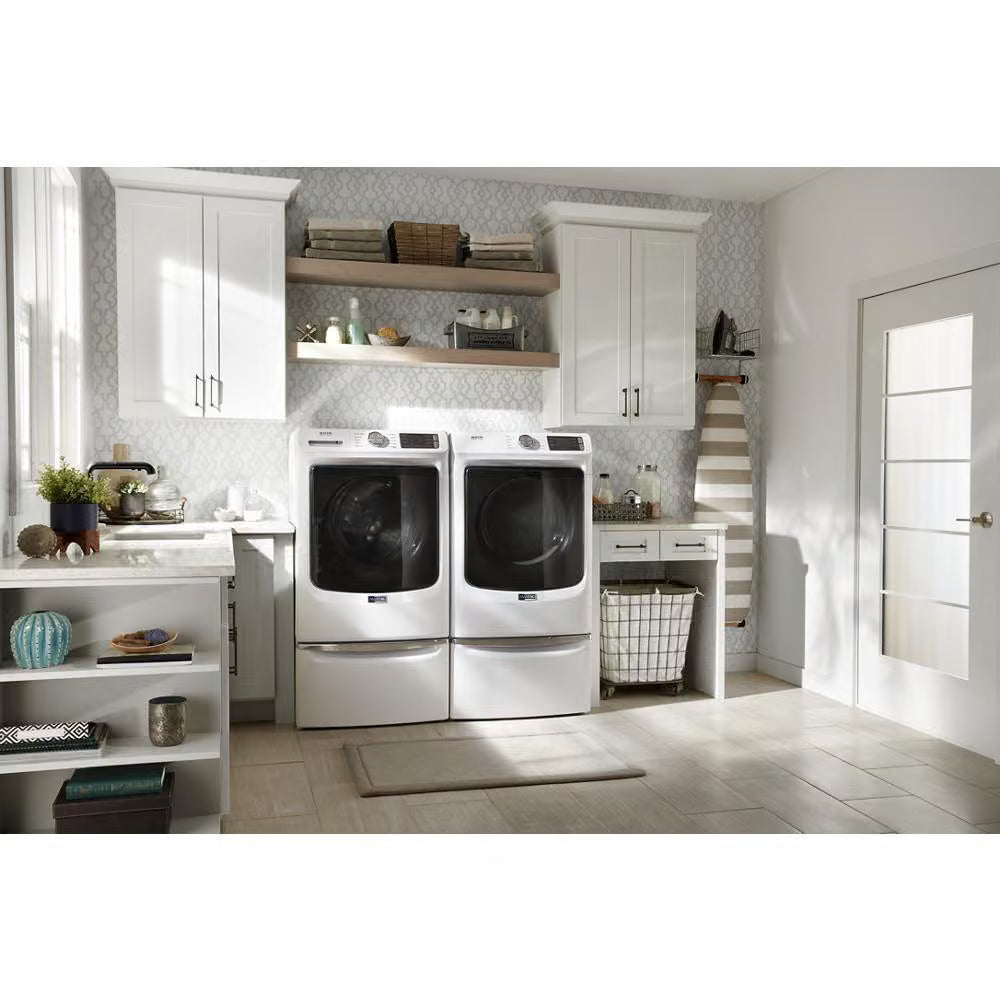 Maytag -Front Load Washer with Extra Power and 12-Hr Fresh Spin™ option - 4.5 cu. ft. -MHW5630HW